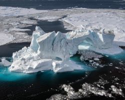 Arktický led taje rekordním tempem