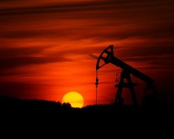 Hlavní ekonom Mezinárodní energetické agentury: Ropa dochází rychleji, než jsme předpokláda