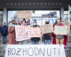 Konec uhlí v roce 2038 je podvod. Klimatické hnutí odmítá rozhodnutí uhelné komise